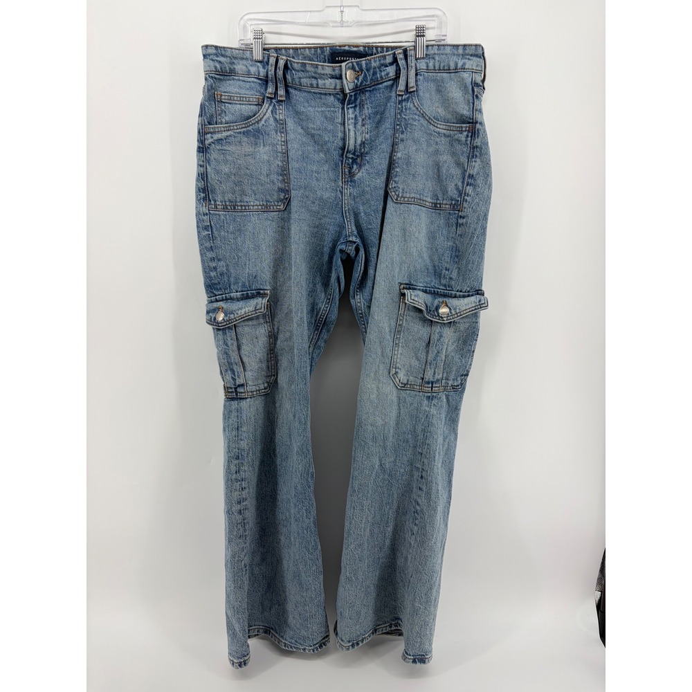 Aeropostale Womens 16R Light Wash Flare Utility Cargo Jeans Mid Rise 6-Pocket